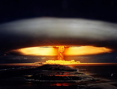 Φοβερές εικόνες από πυρηνικές εκρήξεις (φωτό)